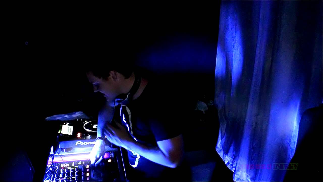 tyDi @ Toika Lounge 2012