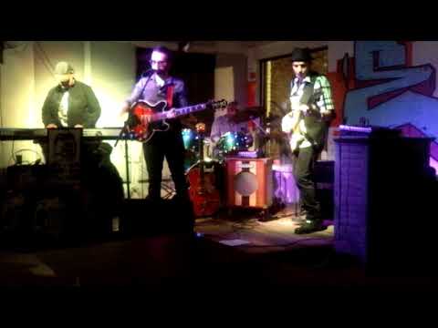 Buddy McEarns & Band "Taxman"