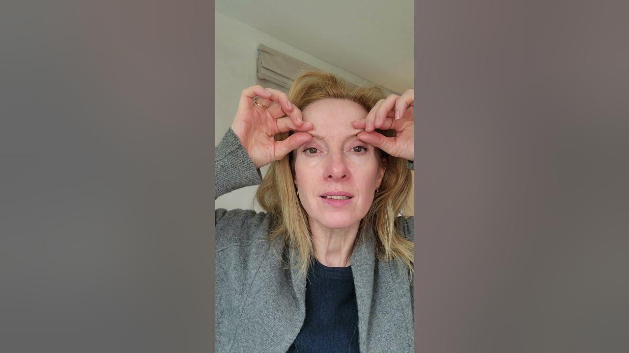 Quick Face Yoga Eyebrow Lift Massage Routine shorts facemassage faceyoga eyebrowlift 🥰 YouTube