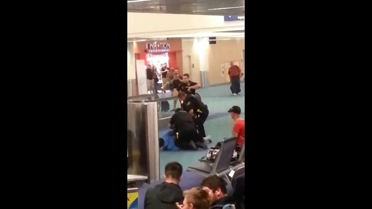 Man Tased at Portland Airport by Police 6212013 YouTube