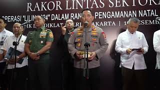 *Kapolri: Personel Gabungan Polri-TNI Amankan 61 Ribu Lokasi Ibadah dan Rekreasi