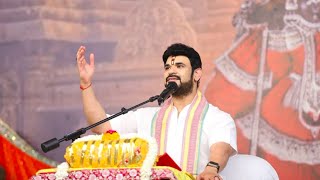 Download Lagu Ese Najar Banade Tujhe Har Jagah Mi Paau || Bhajan || Shri Gaurav Krishna Goswami ji Maharaj MP3