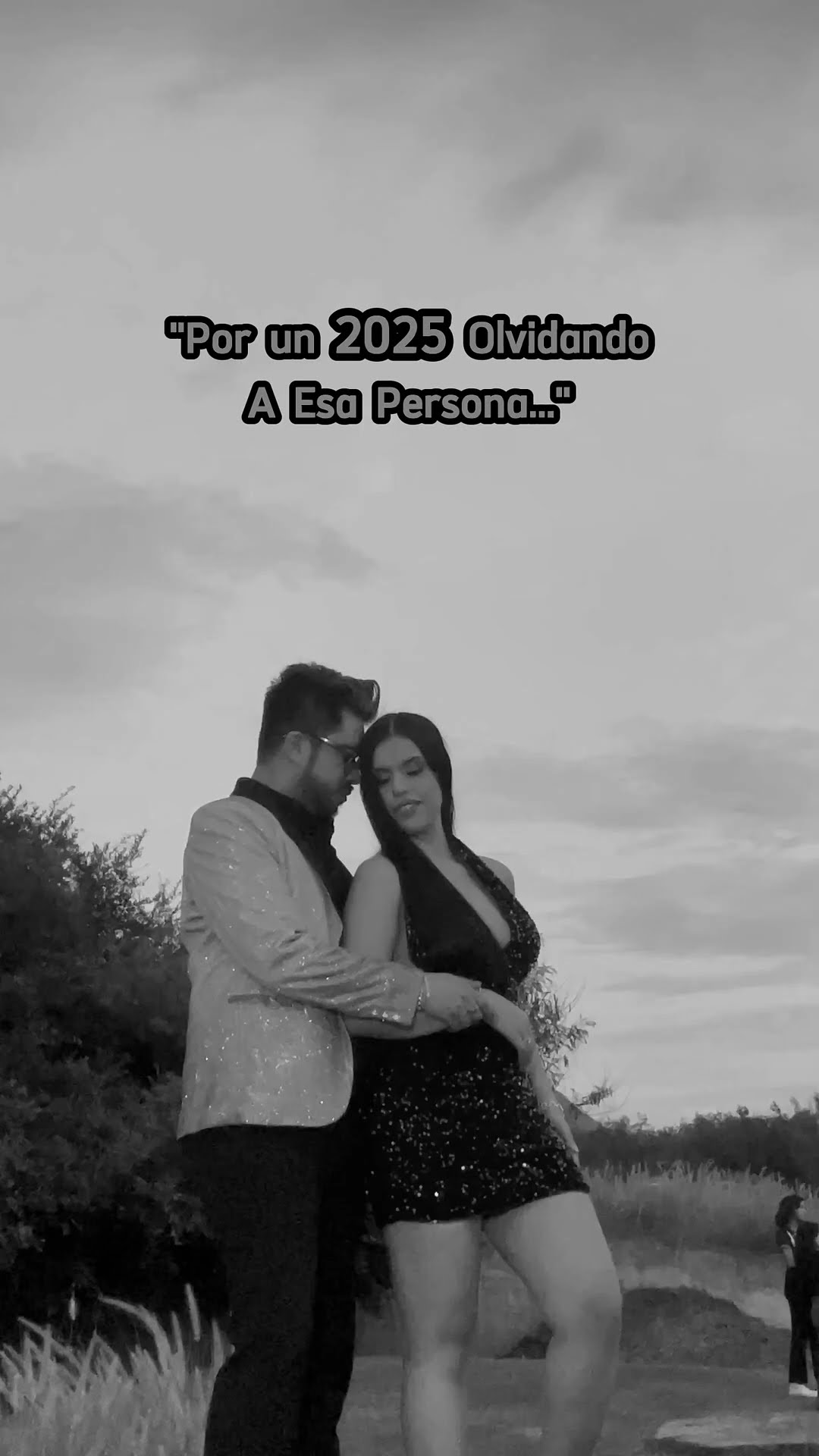Por un 2025 SUPERANDO A Esa Persona... (norteñas con sax 2025)