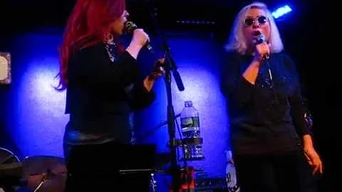 KATE PIERSON w/ DEBBIE HARRY -- "ROAM"
