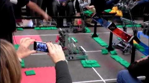 90C Vex Robotics Sack Attack Dock Robotics QF 2