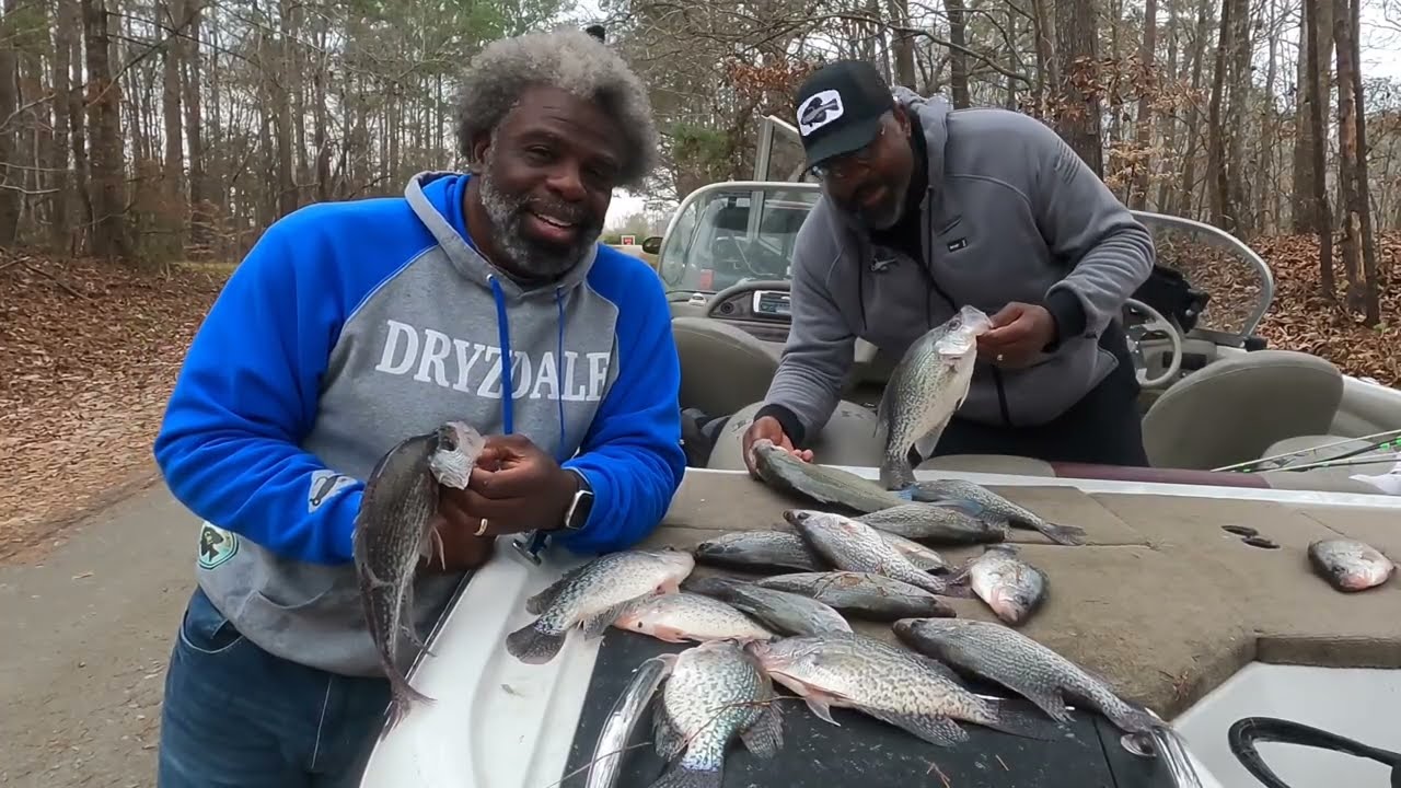  Winter Slab Crappie Slinging with Crappie Baits By CMI on Clarks Hill Lake:  Forgot To Record Some
