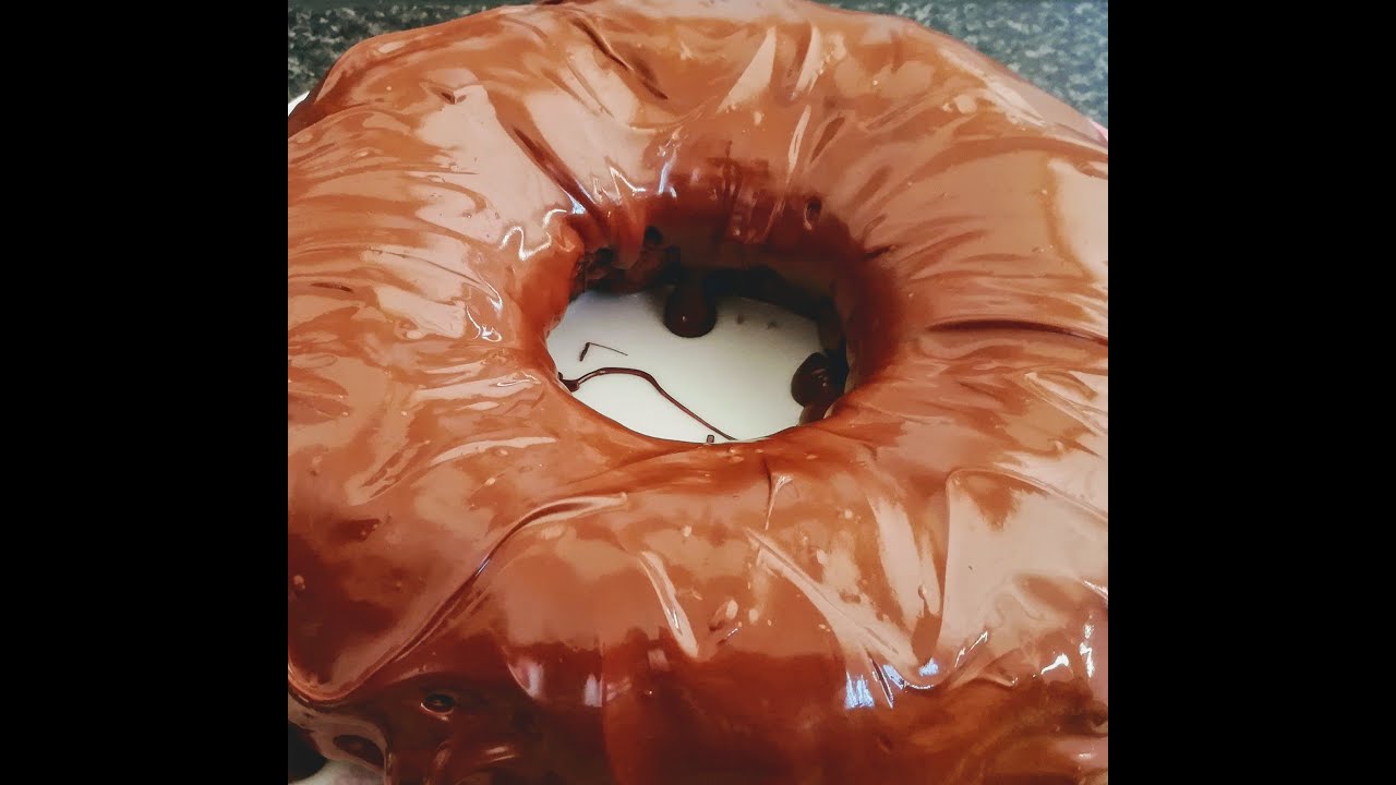 Easy Chocolate Cake without ELECTRIC MIXER! كيكه الشوكولاته سهله وسريعه