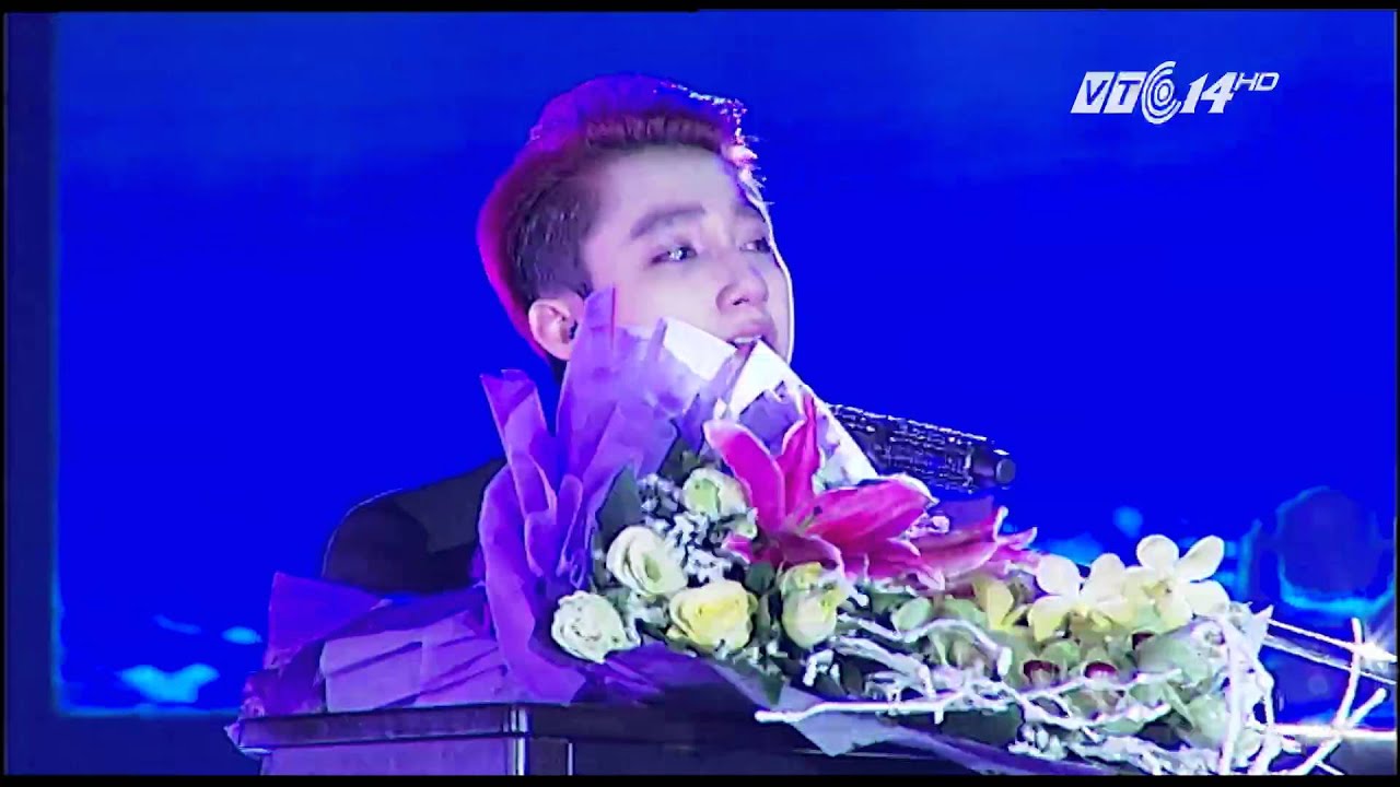 VTC14 | Sơn Tùng MTP hồn nhiên và tình cảm chinh phục khán giả Hà Nội