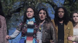 The Liars Mourn Karen - Pretty Little Liars: Original Sin 