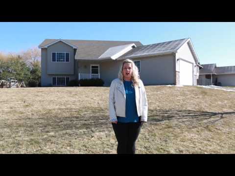 28327 Lakelawn Dr, Lindstrom, MN home video tour