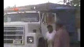 Part Two - STUCK! (MOV00025.3gp) for September 13, 2007, 05:47 PM