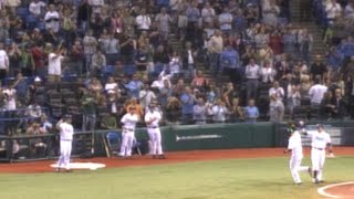 Longoria's first career home run ties it up