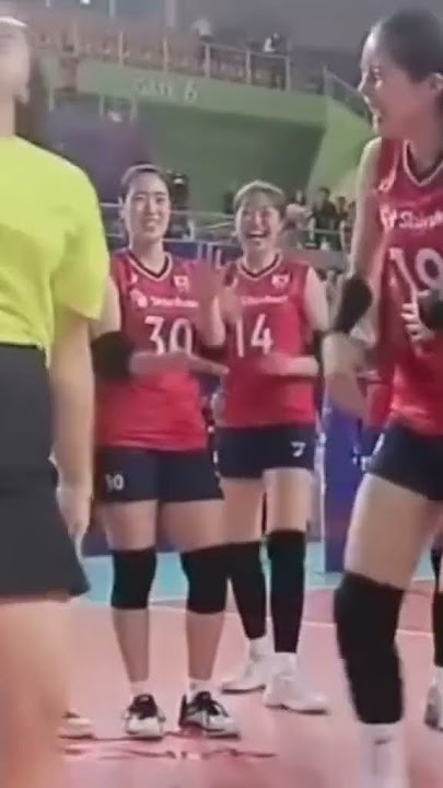lee da yeong dance with fans volleyball #shorts #lee #volleyball #trending