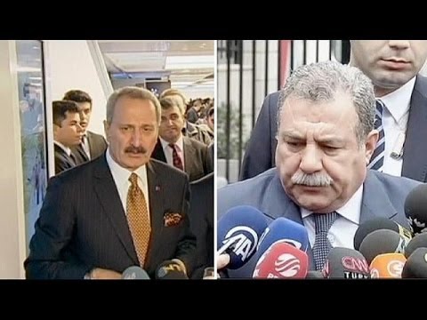 Ekonomi Bakanı Çağlayan ile İçişleri Bakanı Güler istifa etti