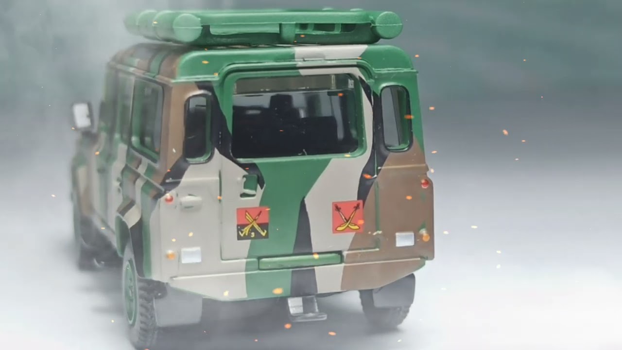 MINI GT LAND ROVER DEFENDER 110 MALAYSIAN ARMY HARIMAU BELANG (4K CINEMATIC VIDEO)