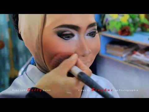 Makeup Hijab Kebaya Pengantin Wedding Modern Cimahi Bandung / Selly salon Wedding and Gallery Makeup Hijab Kebaya Pengantin Wedding Modern Cimahi Bandung / Selly salon Wedding and Gallery