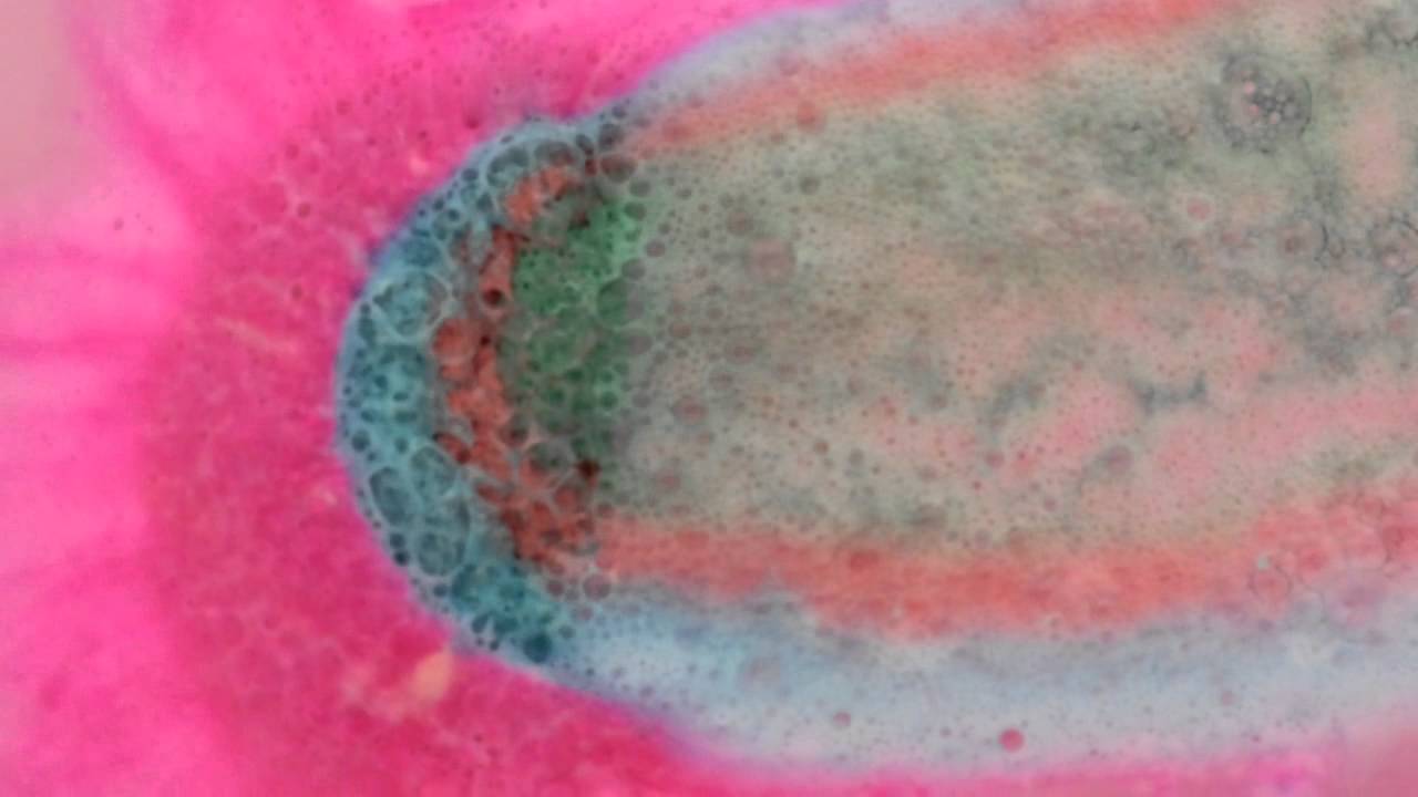 Lush Granny takes a dip bathbomb | Nicki Lam |