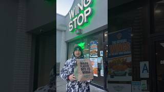 Super Bowl po amerykańsku! 🏈🍗 Wingstop zaliczony — skrzydełka, mecz i klimat USA. Smacznego 😜