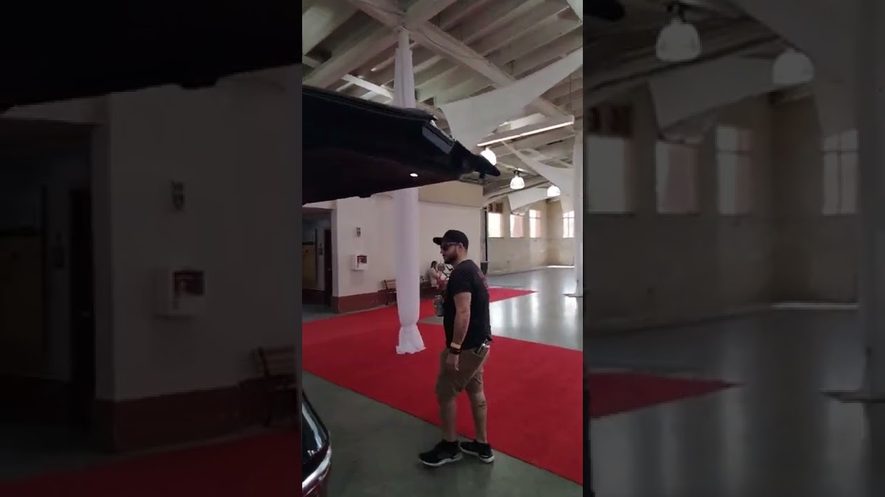 2022 Jeep Wagoneer Power Liftgate - May 14, 2022 Mpls. Auto Show.