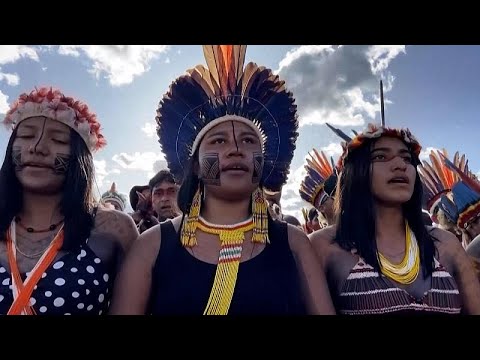 Nuevas protestas indígenas contra las políticas de Bolsonaro en Brasil