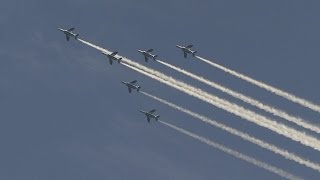 ブルーインパルス 東京都心の空に