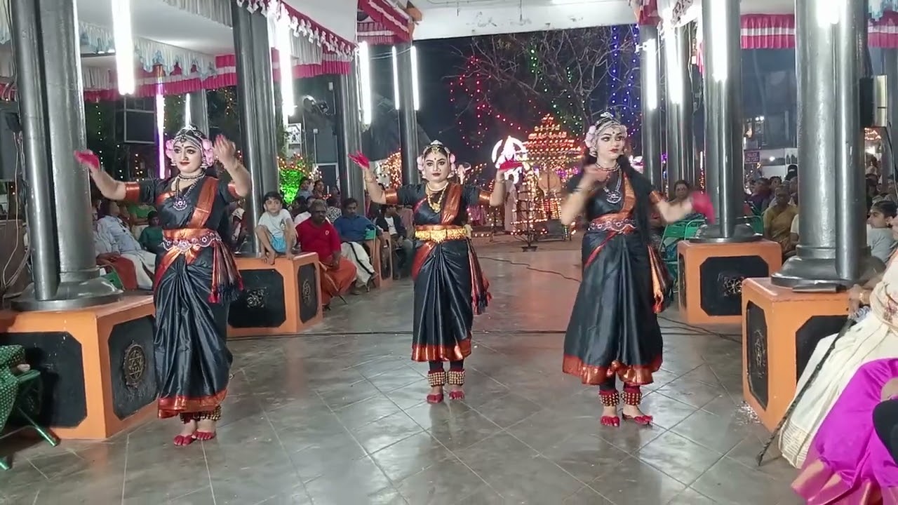 Naga dance | Pullukulangara temple | Manupriya, Anupama, Aiswarya 