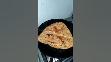 triangle lacha paratha 😋🤭#shorts #lachaparatha