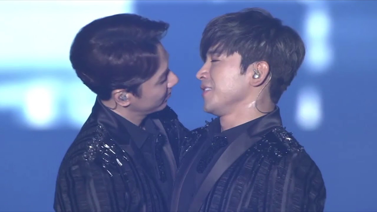 SHINHWA 2016 UNCHANGING Concert - She Said 아는 사이 + Acquainted Guy 아는 남자