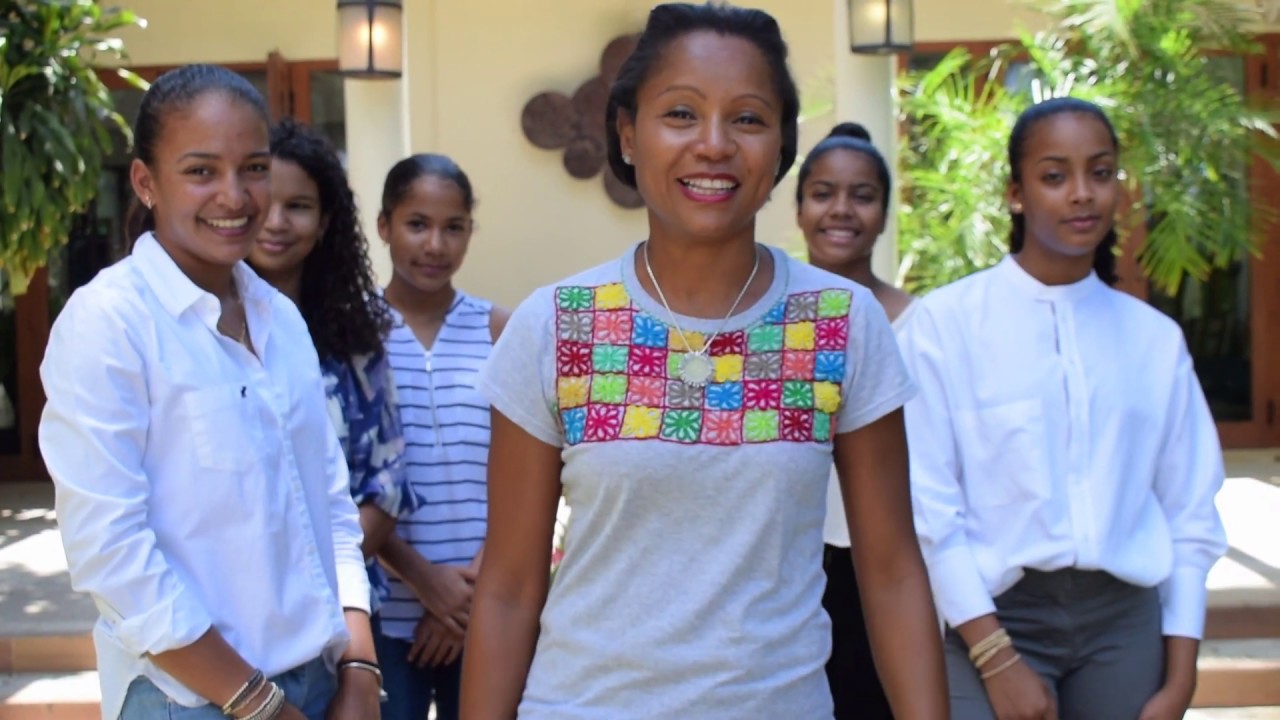 Recycling process Caribbean Craft