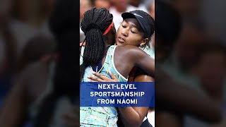 Naomi Osaka comforts Coco Gauff ?