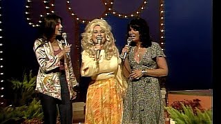 Celebrity Dolly Parton -  Silver Threads & Golden Needles (1976 live performance)(Stereo Mixed) Net Worth