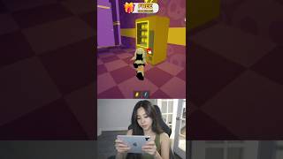 ESCAPING ZOOTOPIA IN ROBLOX 🤯 #roblox #shorts