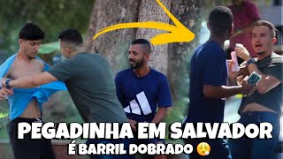 RASGANDO A CAMISA SE NAO PEGAR O PANFLETO KKK