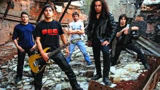 Cautivo - Corazones de metal