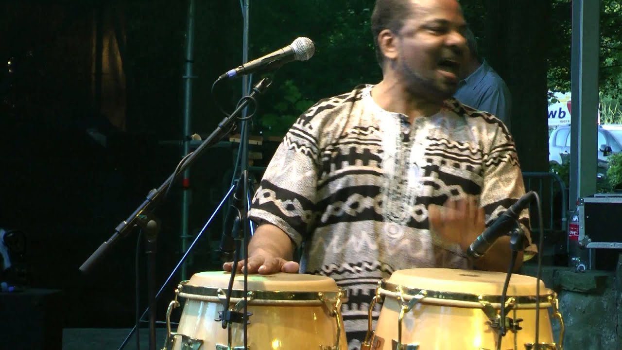 Bonga - A - LIVE at Afrikafestival Hertme 2013 - YouTube