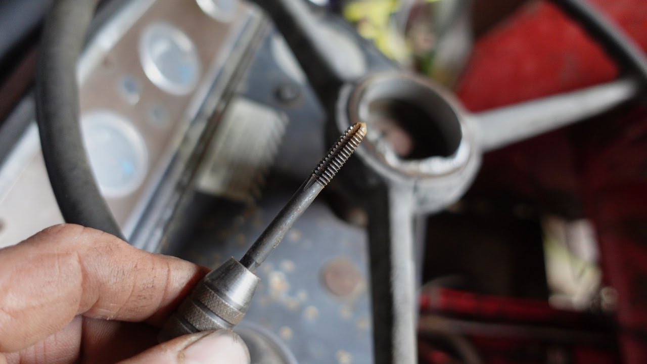 IH 574 Steering wheel removal and column bearing repair YouTube