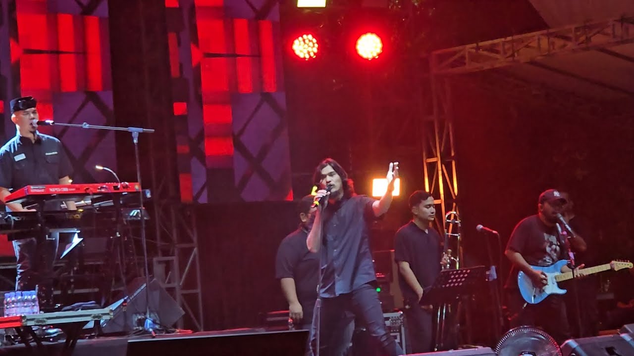 Dewa19 ft Virzha - Perempuan Paling Cantik Di Negeriku Indonesia | TMI Fest
