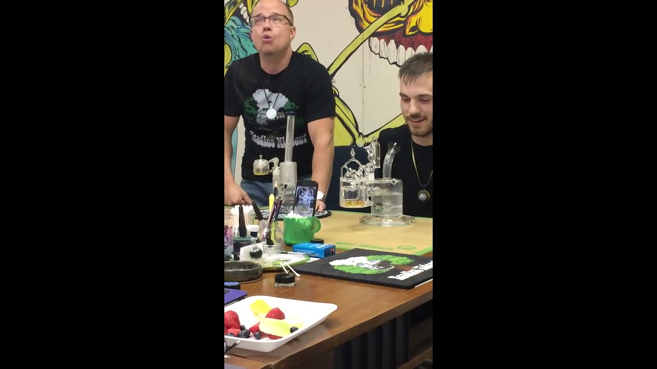 Pukinbeagle's INTERNAL Nail.