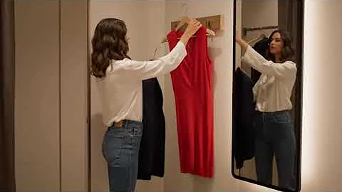 Revolutionize Retail Fitting Rooms with AI Smart Mirrors