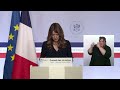 EXTRAIT | Macron: "On ne répond pas à un drame par des cris"