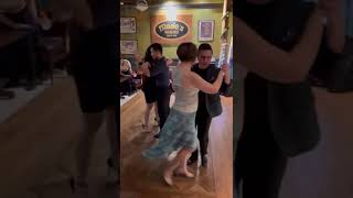 Bob Undercut Berdansa