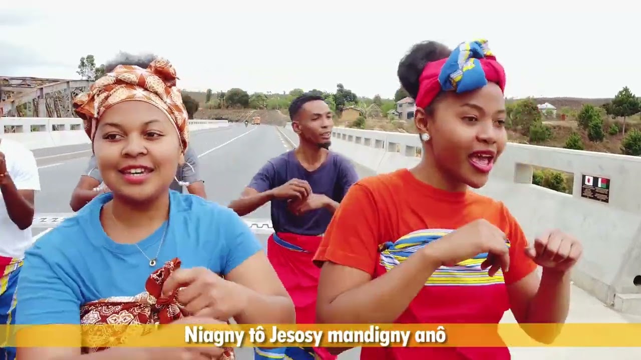 Magnovà--VLM ANKATSO