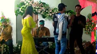 Pantun Cinta  Voc Ika Tayo  New Arista   Banjarnegara   Di Bogangin