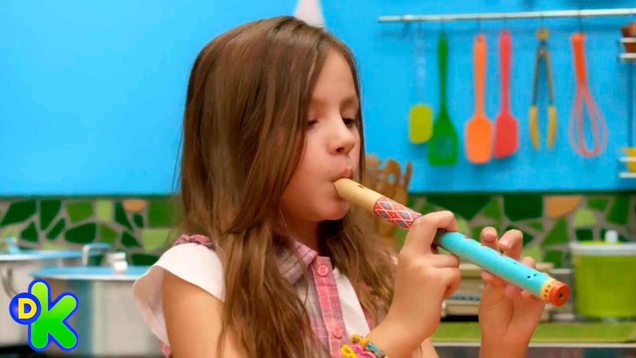 Aprenda e brinque com a Zu! | O zoo da zu | Discovery Kids Brasil