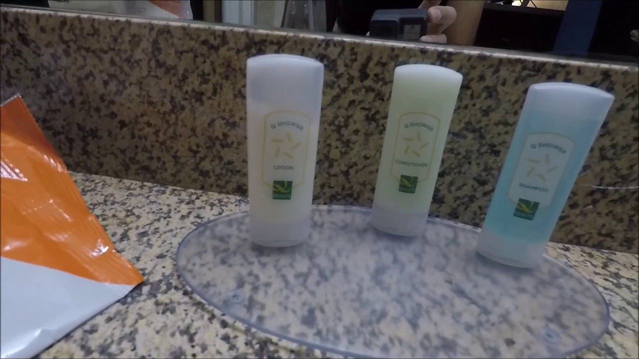 Quality Inn Review & Room TOUR!