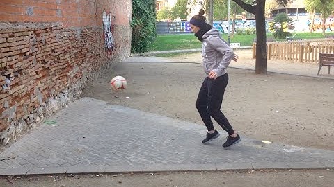 Soccer Wall Rebound Skill Challenge | YFutbol