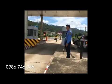 Video Chặn xe ưu tiên và cái kêt - youtube