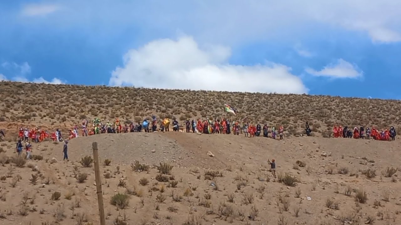 desentierro de carnaval 2024 con la comparsa Los pegajosos copatodos