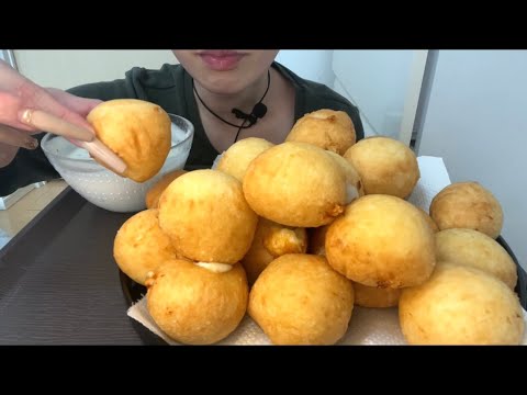 【ASMR 咀嚼音】チーズボール?！Cheese balls！