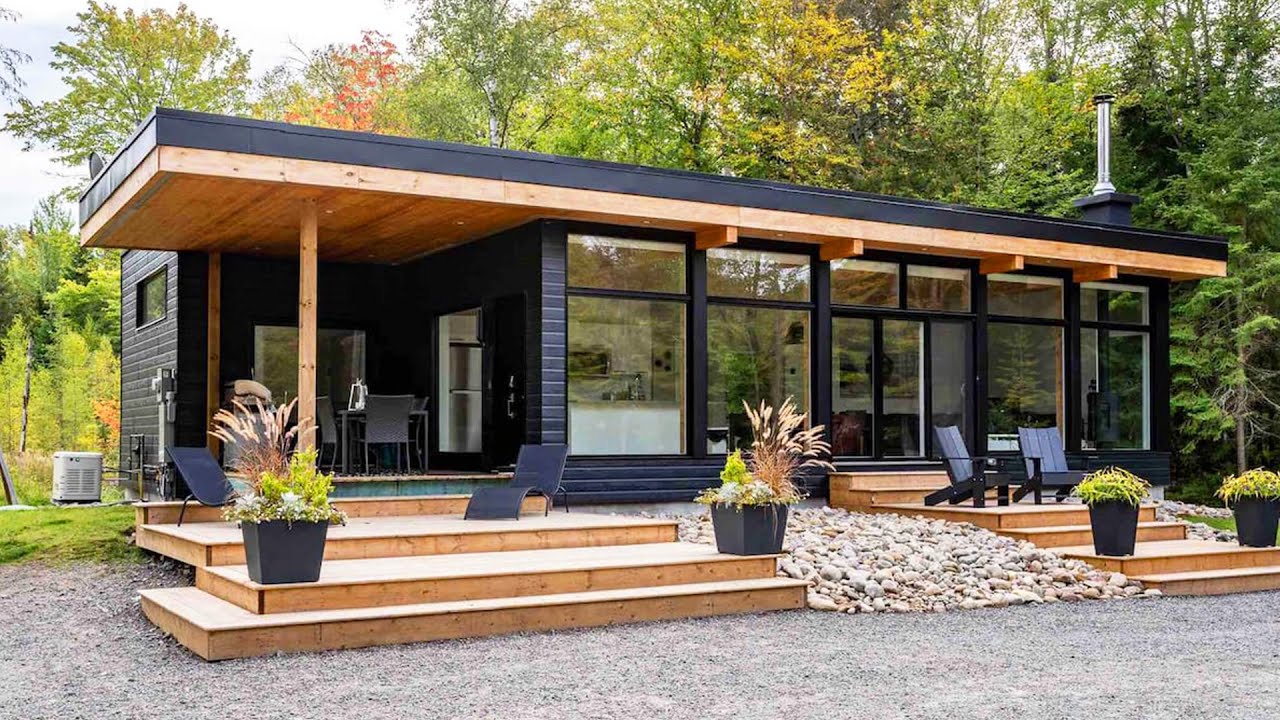 Ultra Modern Waterfront Retreat features Great Shopping and Restaurants in Muskoka River